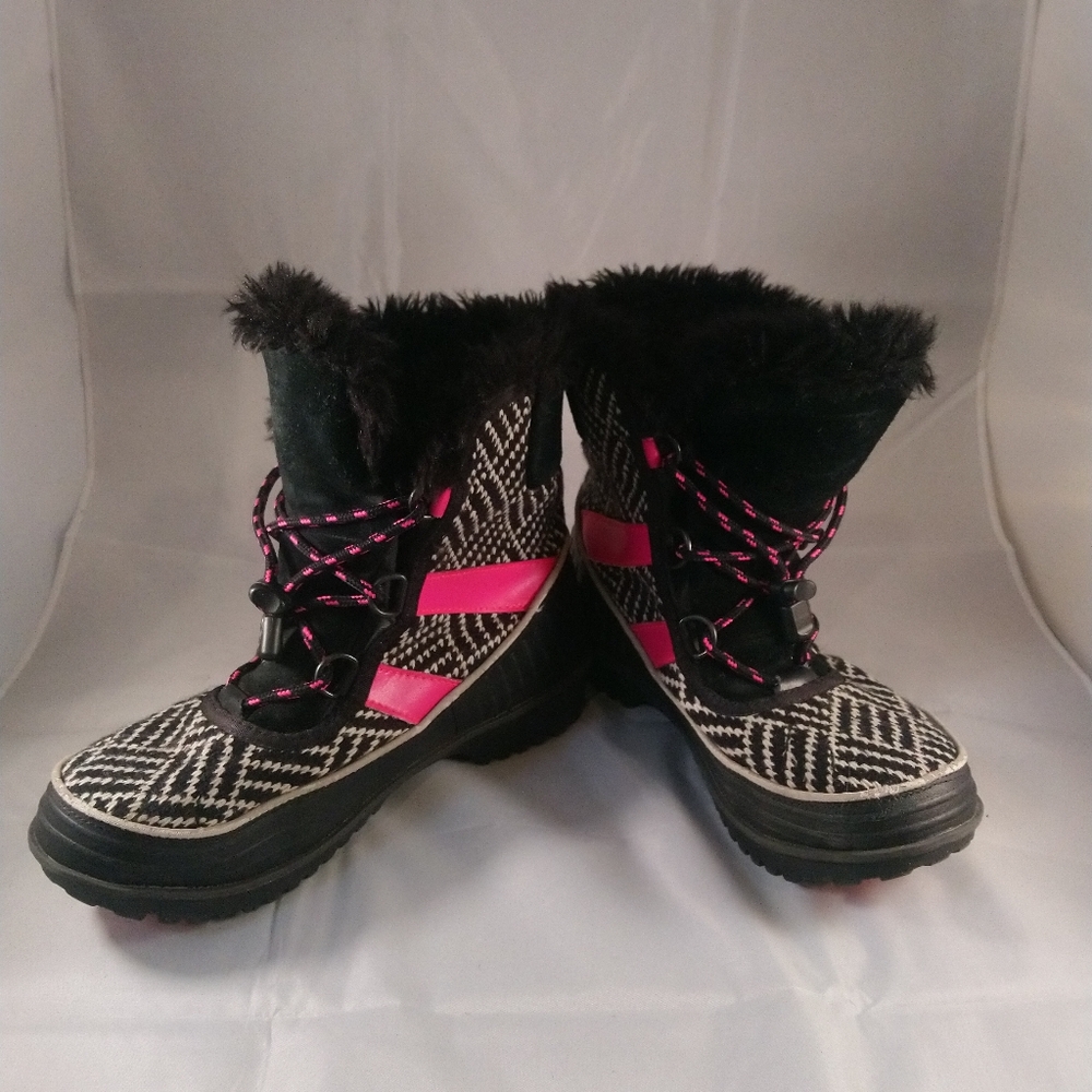 Sorel size 4 winter boots